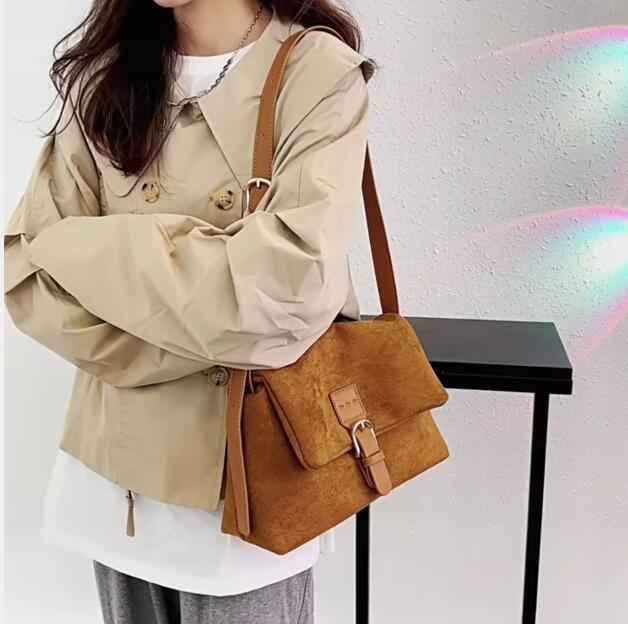 Sac Vintage en Daim à Épaule Unique et Sous le Bras Tout Usage Décontracté