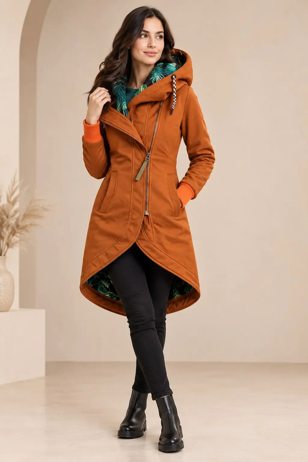 Manteau à capuche interieur imprimée de couleur unie