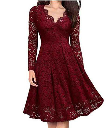 Robe Élégante en Dentelle à Col V