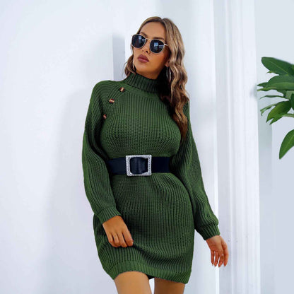 Robe pull col roulé à manches longues – Détails boutons
