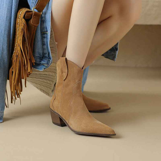 Bottines à talon moyen épais en cuir mat à la mode