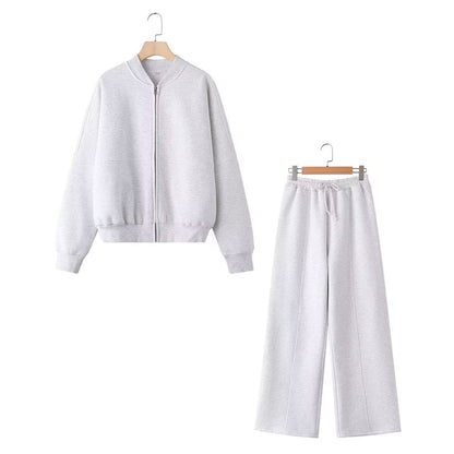 Sweatshirt & Flowy Pants Duo