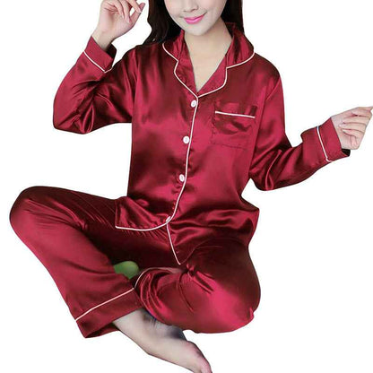 Pyjama maison en soie glacée