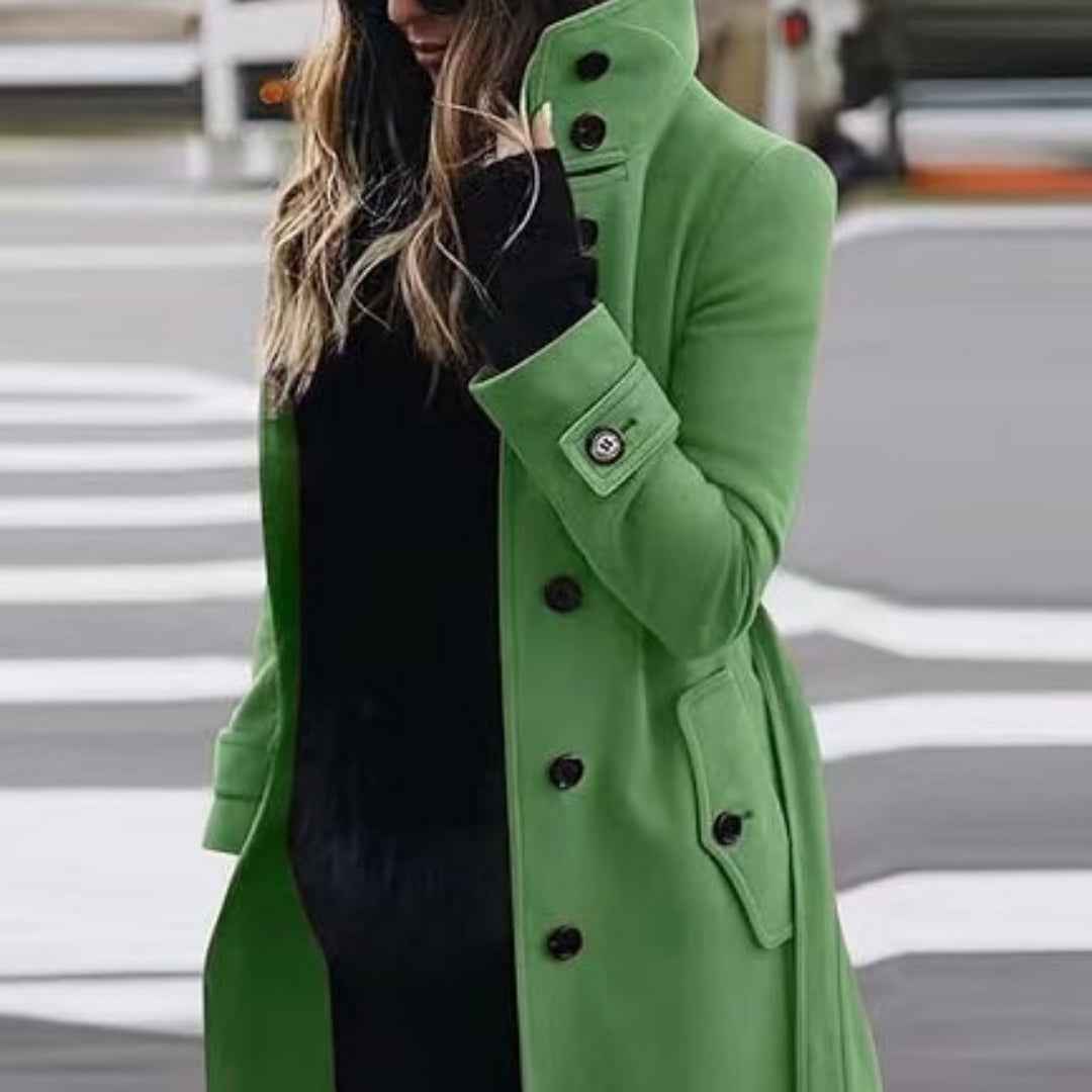 Manteau en laine ajusté à col montant