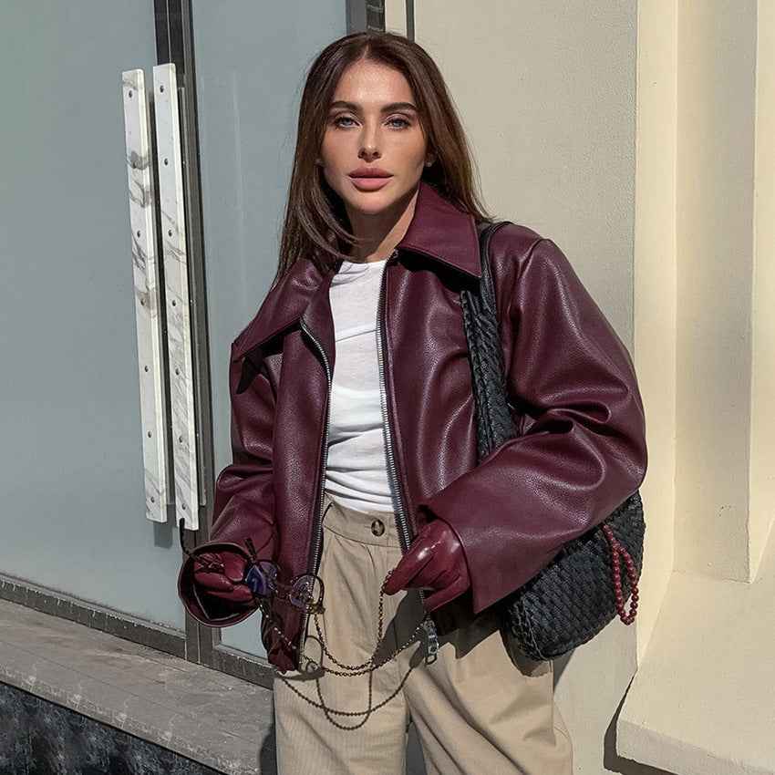 Veste élégante en cuir mate de style motard rétro