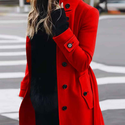 Manteau en laine ajusté à col montant