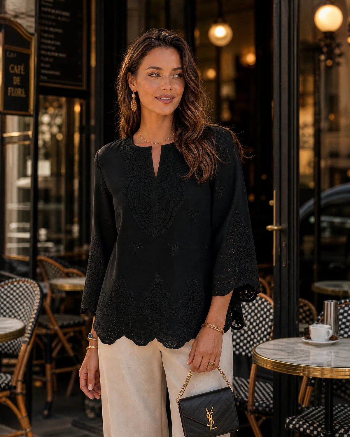 Chemise nouvelle arrivée à col en V bordé de dentelle