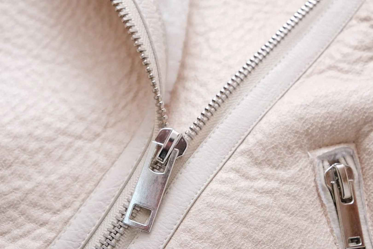 Veste Cuir PU en fourrure d'agneau intégrée