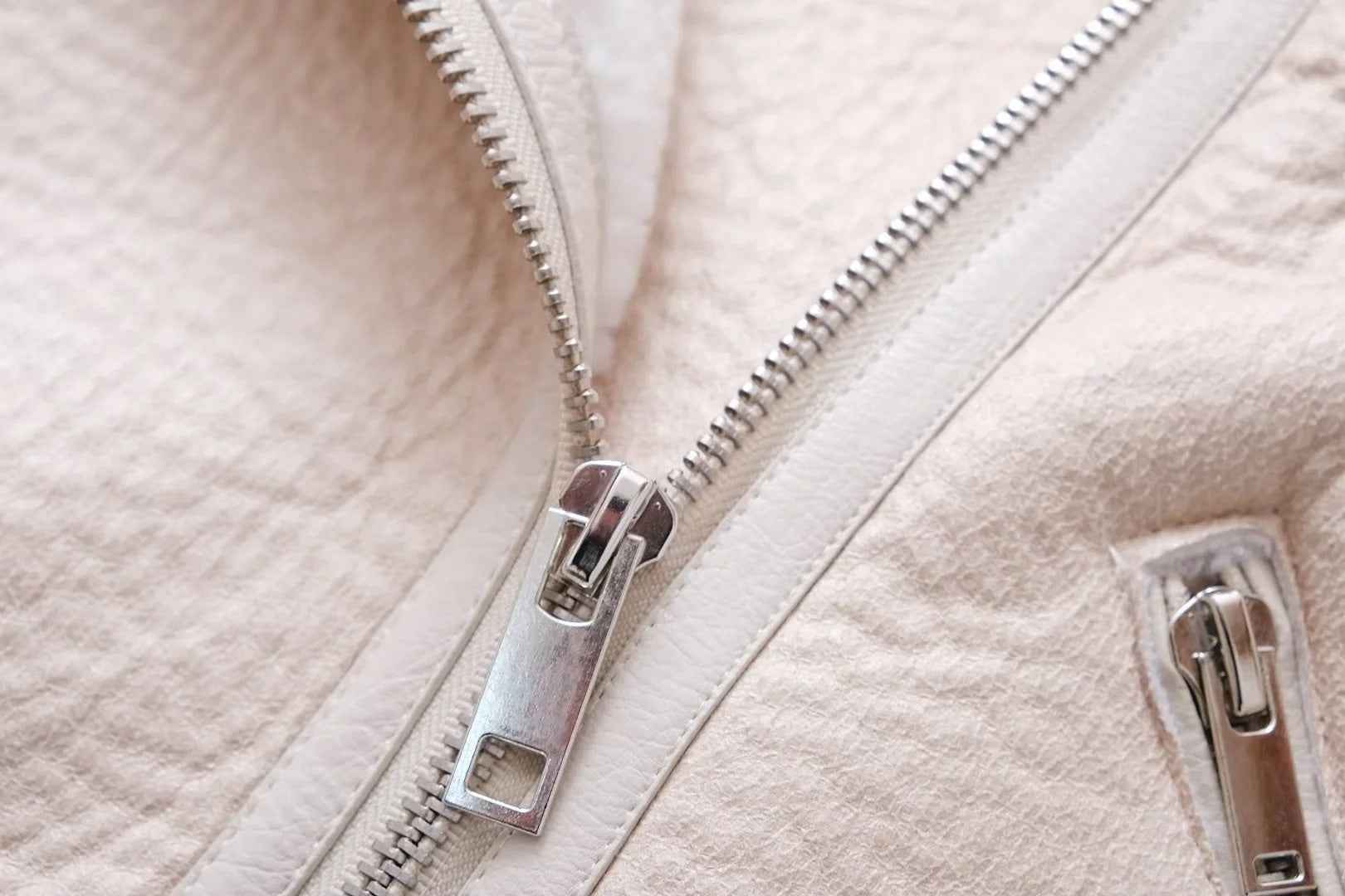 Veste Cuir PU en fourrure d'agneau intégrée