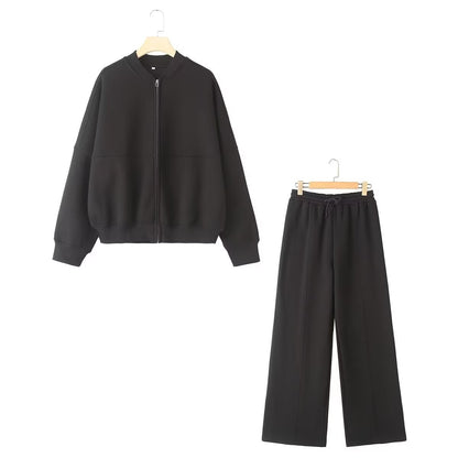 Sweatshirt & Flowy Pants Duo