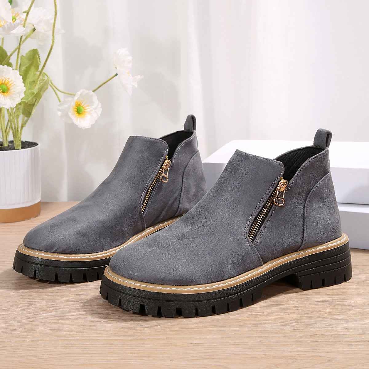 Bottes femme à la cheville avec fermeture latérale
