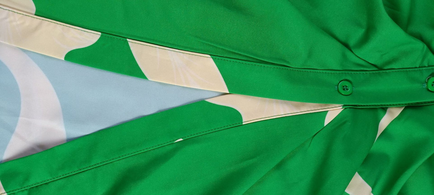 Robe blouse imprimé pour femmes avec col à revers, manches courtes et taille haute