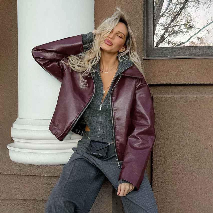 Veste élégante en cuir mate de style motard rétro